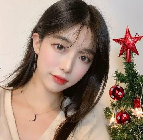 徐州抖音网红女吃瓜是谁,揭秘网络红人的争议瞬间”